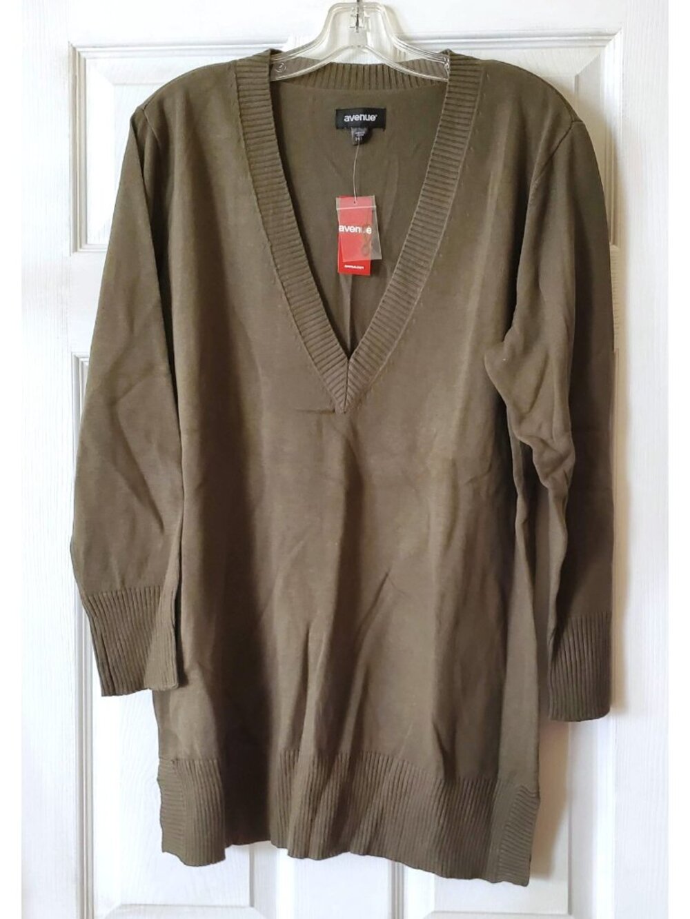 VINTAGE AVENUE WOMENS OLIVE GREEN PULLOVER VNECK SWEATER SIZE 14/16 NWT